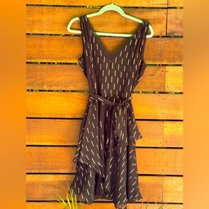 Women’s White House Black Market V-Neck Tiered Dress